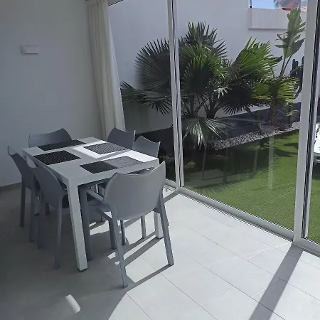 Bruna's House דירה אדחה