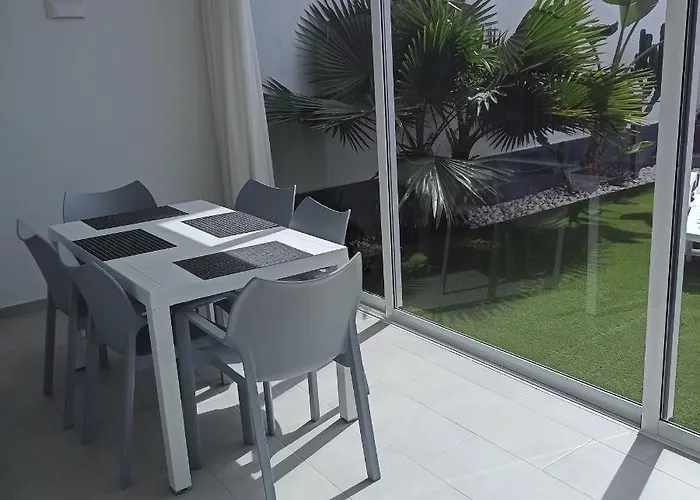 Bruna's House דירה אדחה